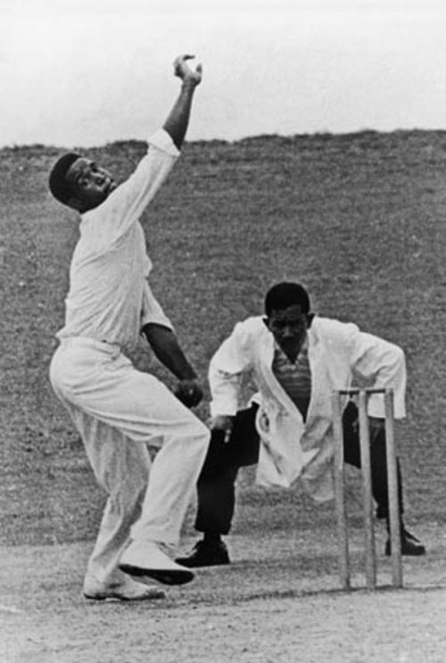 Garry Sobers had analysis of 28.5-9-75-4 in the England first innings on his Test debut © Getty Images